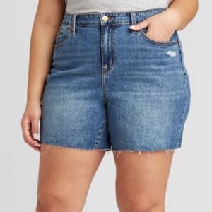 Universal Thread High Rise Boyfriend Jean Shorts Size 20W NWT